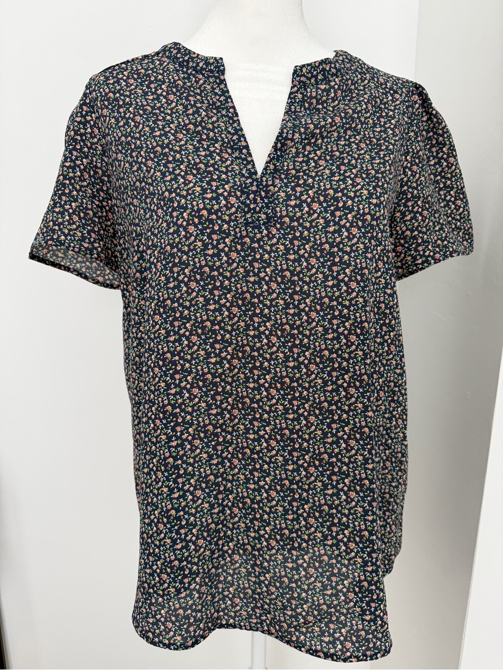 Pleione Women's Navy Floral Split-Neck Short-Sleeve tunic Cottagecore